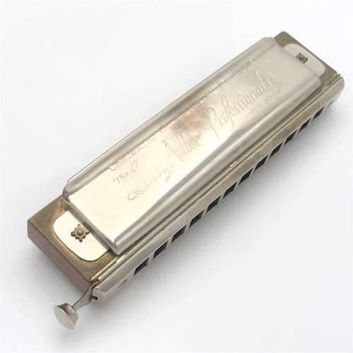 Vintage Hohner Larry Adler Professional 12 harmonica in case
