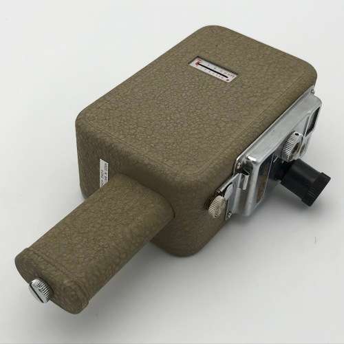 Vintage Vista Eight 8mm battery operated movie camera in box - not working