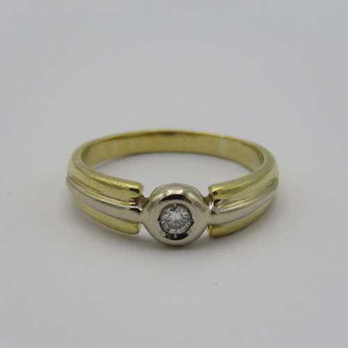 18kt White and yellow gold diamond ring - appr. 0,15ct - Weighs 5,6 g - Size S