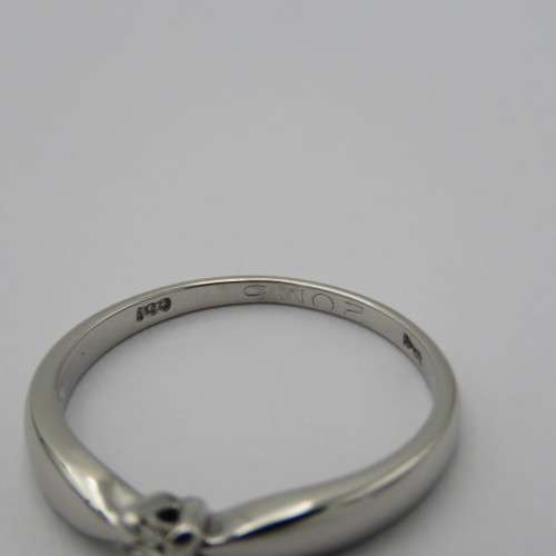 9kt White gold diamond ring - appr. 0,24ct - Weighs 2,8 g - Size O 1/2