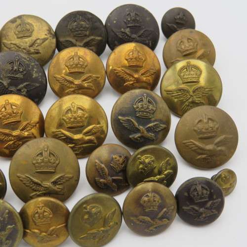 Lot of 31 WW2 SA Air Force uniform buttons