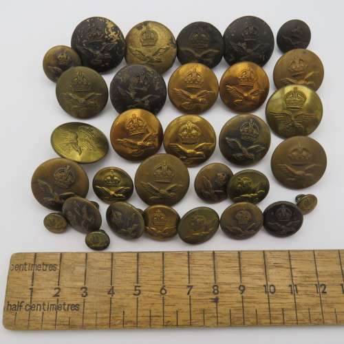 Lot of 31 WW2 SA Air Force uniform buttons