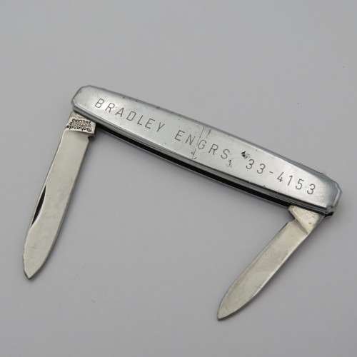 Vintage Richard 2 blade pocket knife - Marked Bradley Engrs 33-4153