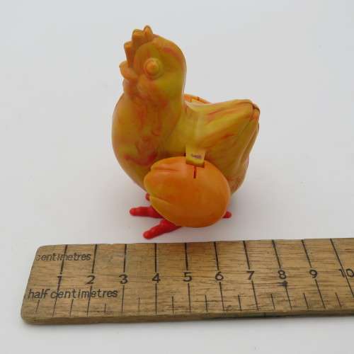 Vintage Leghern Lucy The laying hen toy