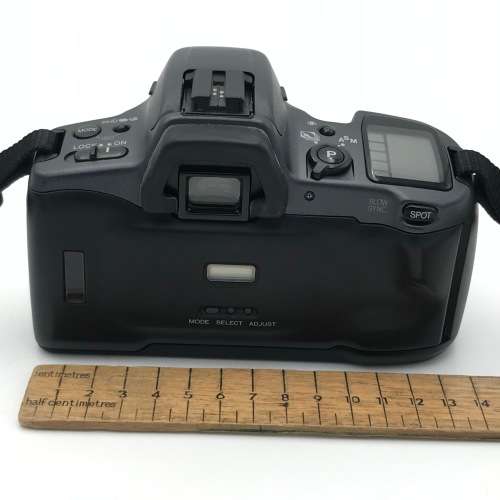 Minolta Maxxum 500 Si Super 35mm camera with two lenses, two flashes, lens filters and bag