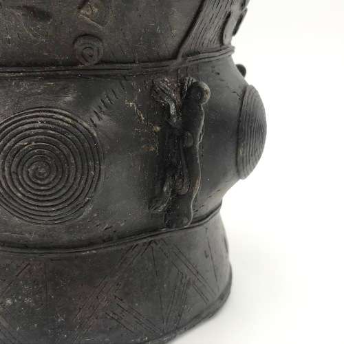 Ashanti Bronze pot with Chief and Tribal members on lid