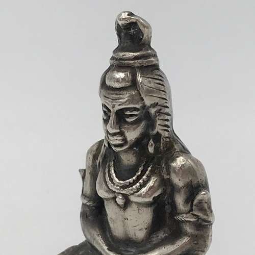 Vintage Silver Hindu god idol figurine - marked T100 - weighs 37,5g