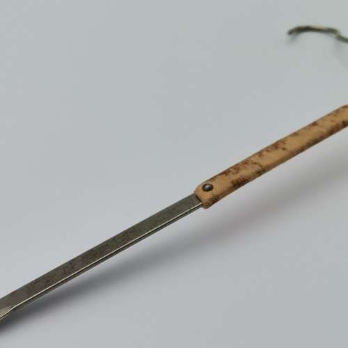 Vintage pocket clothing hanger in pouch
