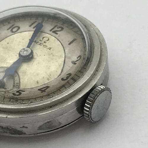 1935 Omega ladies watch - working - strap lug broken - serial 8302817 - engraved backplate - 2cm