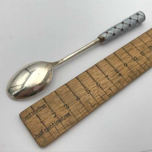 Set of 6 vintage silver spoon with enamel handles - weighs 109 grams