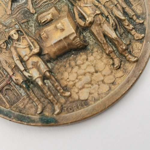 WW2 Liberation of Italy souvenir medallion-Given to troops who took part in the invasion of Rome `44