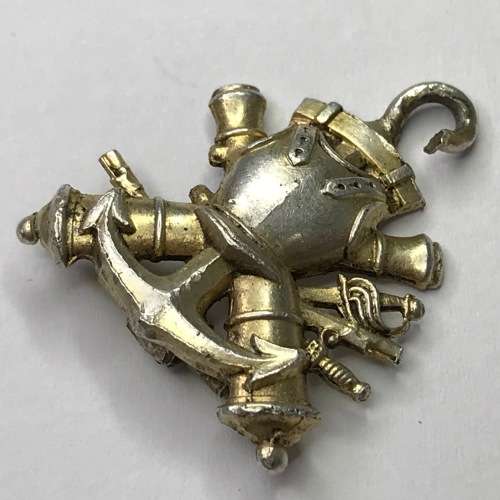 French Military medal for valour in combat or long service - broken