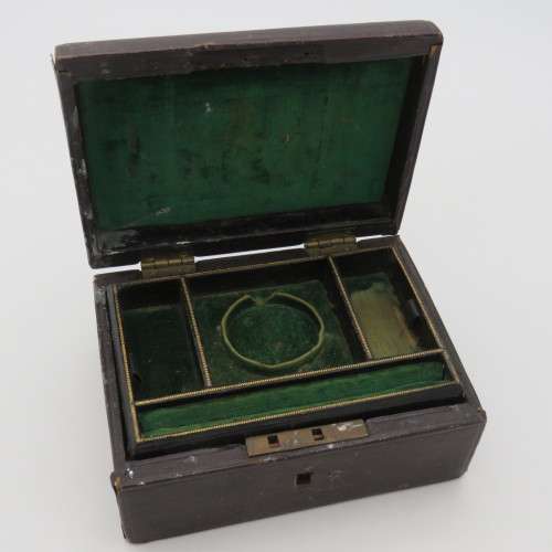 Antique jewellery case with pocketwatch holder - No lock