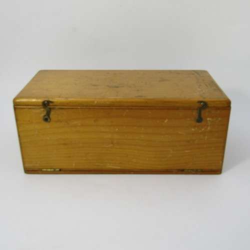 Lot of more 80 microscope slides - most made in the period 1867 - 1880 - in presentation box