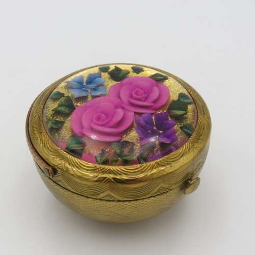 Vintage Kigu flower basket powder compact