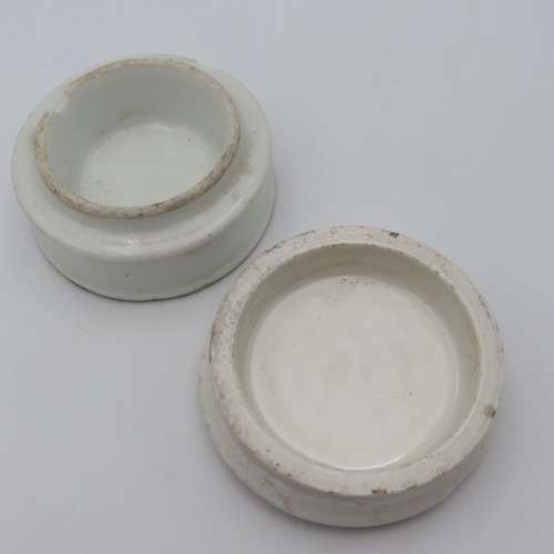 Antique woods Areca Nut porcelain tooth paste holder