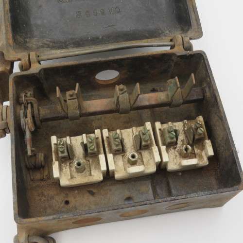 Antique Memrex cast iron CA 5692 / M electrical box - Made in England