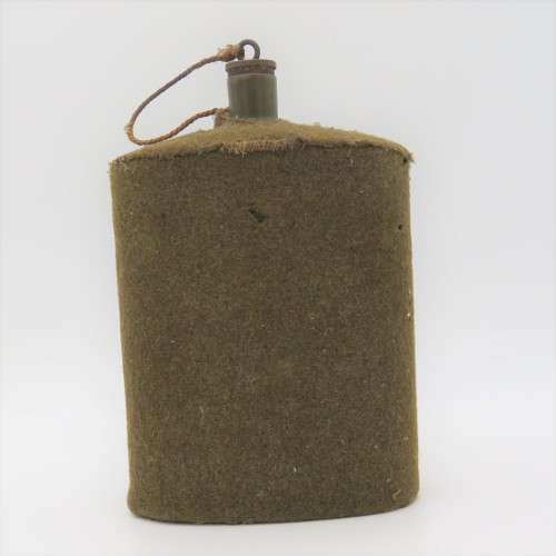WW2 Military water bottle with felt cover