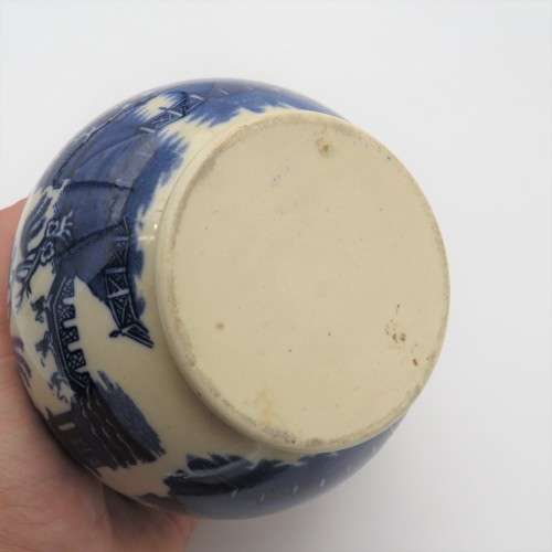 Antique chinese tea caddy wooden box with porcelain tea container and waist bowl