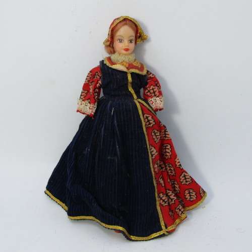 Lot of 5 vintage dolls