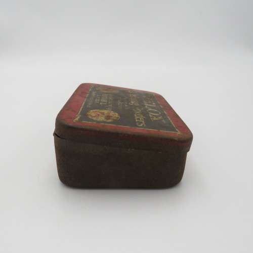 Vintage Velox developing powders made by Kodak in original tin