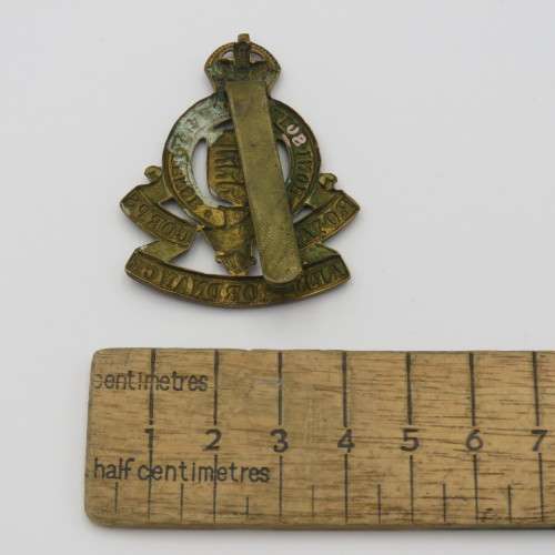 Great Britain Royal Army Ordnance corps cap badge