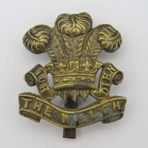 WW2 Welsch Regiment cap badge - side broken
