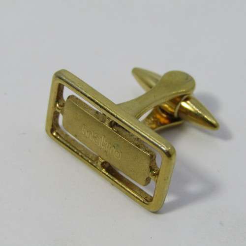 Makro cufflinks