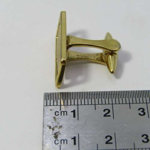 Makro cufflinks