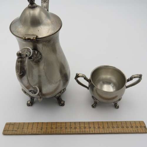 Vintage Silver plated tea set - Teapot, sugar bowl and milk jug
