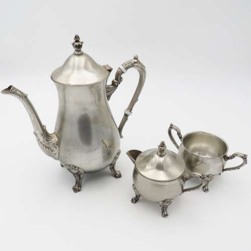 Vintage Silver plated tea set - Teapot, sugar bowl and milk jug