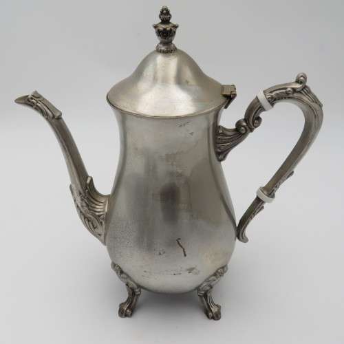 Vintage Silver plated tea set - Teapot, sugar bowl and milk jug
