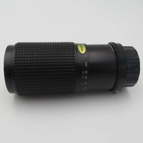RMC Tokina 80-200mm 1:4 lens in pouch