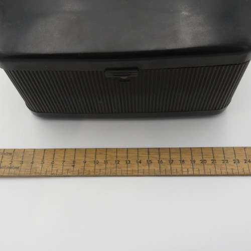 Vintage bakelite sentinel radio