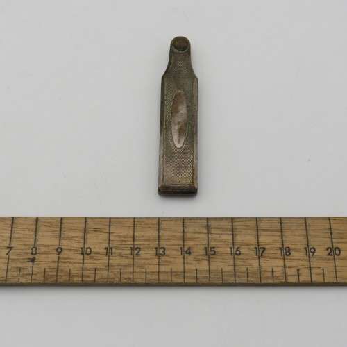 Vintage fold open travel razor