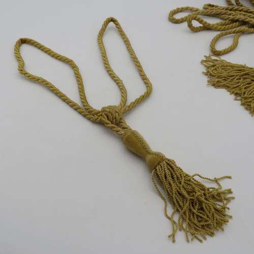 Lot of 4 curtain tassels