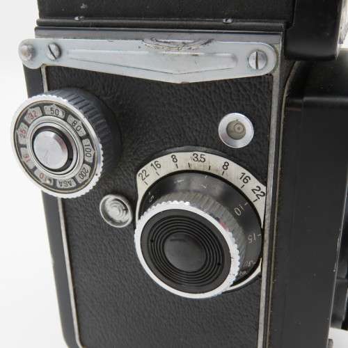 Vintage Yashica LM TLR medium format camera with copal - MX lens