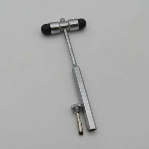 Vintage mechanical reflex hammer