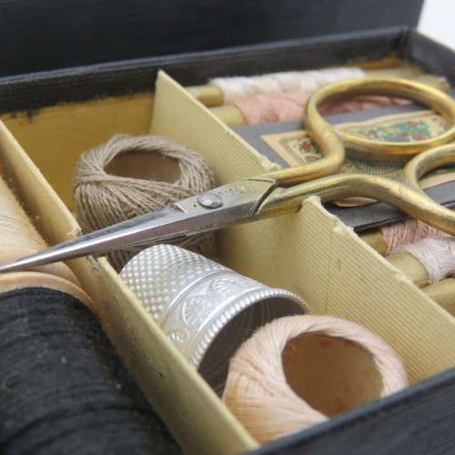 Vintage pocket sewing kit