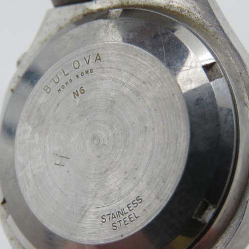 Vintage Bulova Quartz men`s watch - Not working