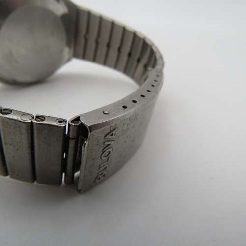 Vintage Bulova Quartz men`s watch - Not working
