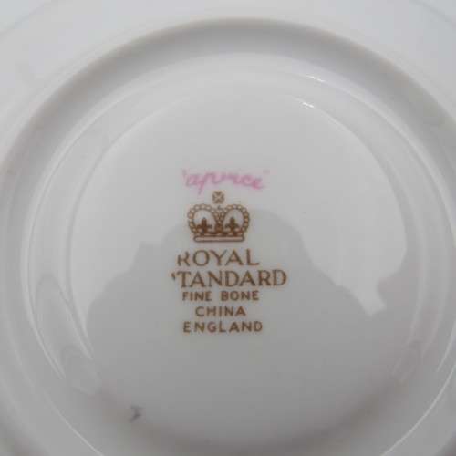 Royal Standard tea set - 4 trios, cake plate, sugar bowl, milk jug - 15 Pieces