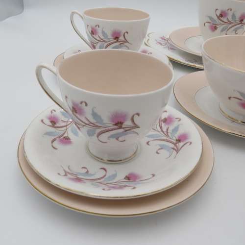 Royal Standard tea set - 4 trios, cake plate, sugar bowl, milk jug - 15 Pieces