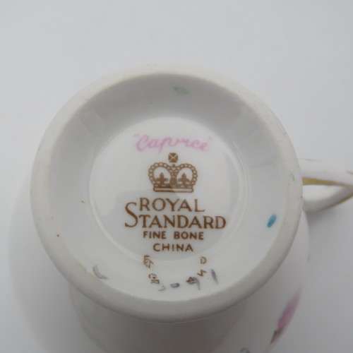 Royal Standard tea set - 4 trios, cake plate, sugar bowl, milk jug - 15 Pieces