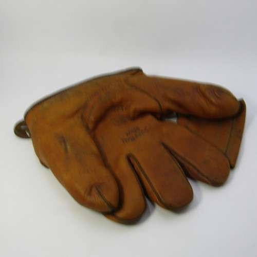 Vintage DandM leather soft ball glove - DP122