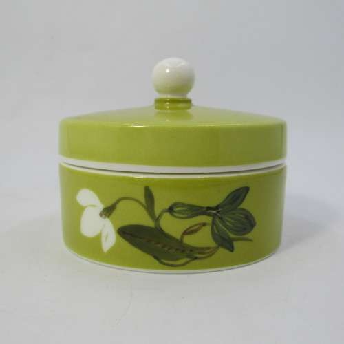 Vintage Wedgwood Susie Cooper design - flower motif maize trinket bowl