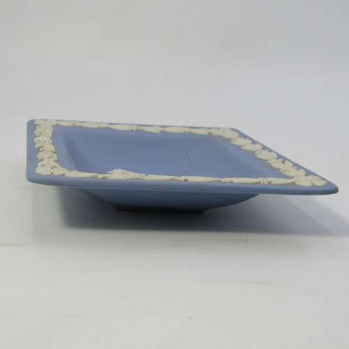 Vintage Wedgwood small trinket bowl