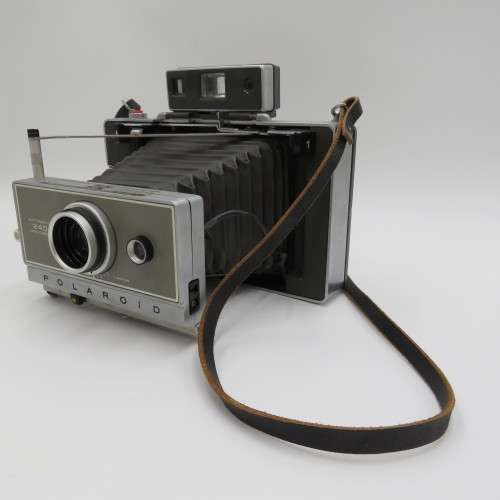 Polaroid 240 Automatic Land Camera