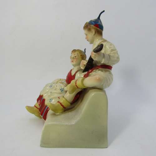 Vintage Madeira porcelain boy and girl figurine