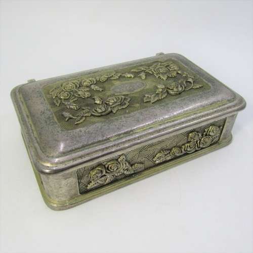 Vintage metal rose pattern jewellery box